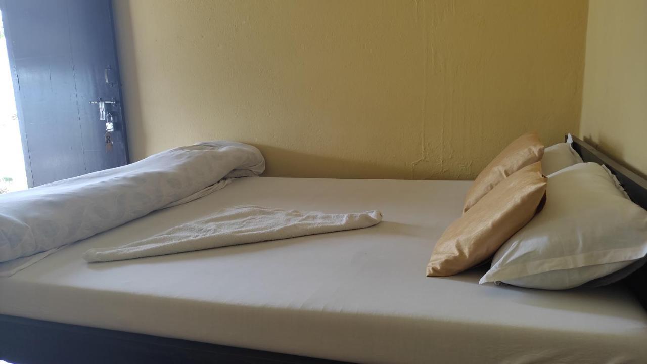 Peace Guesthouse Cottage ポカラ エクステリア 写真