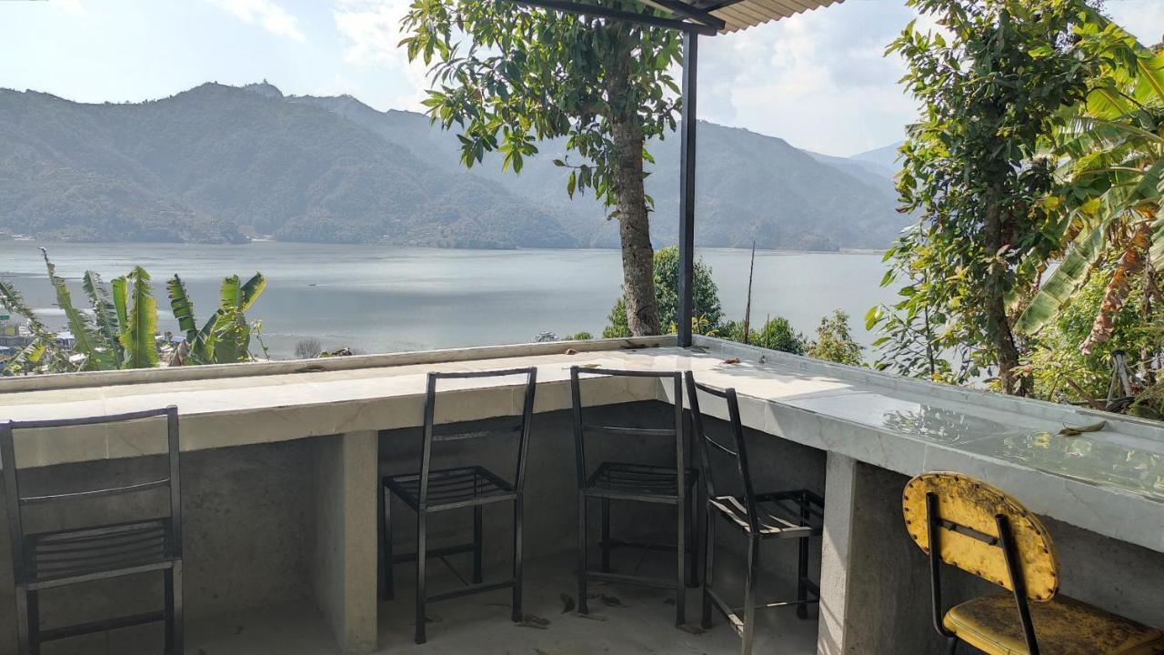 Peace Guesthouse Cottage ポカラ エクステリア 写真