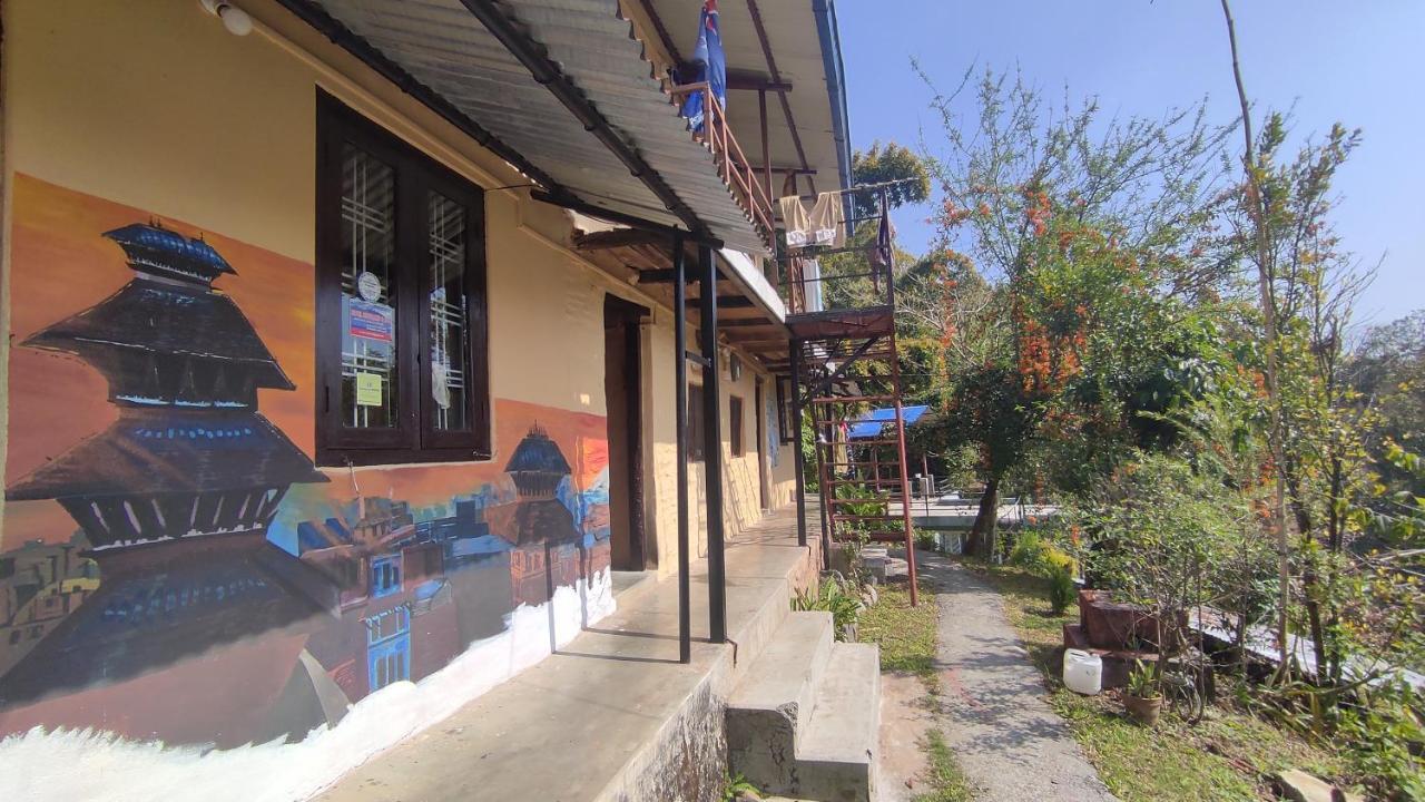 Peace Guesthouse Cottage ポカラ エクステリア 写真